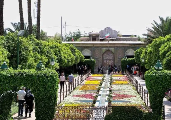 نارنجستان قوام و موزه قوام