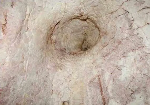 غار خاگینه نماد زیبایی در دل کوه