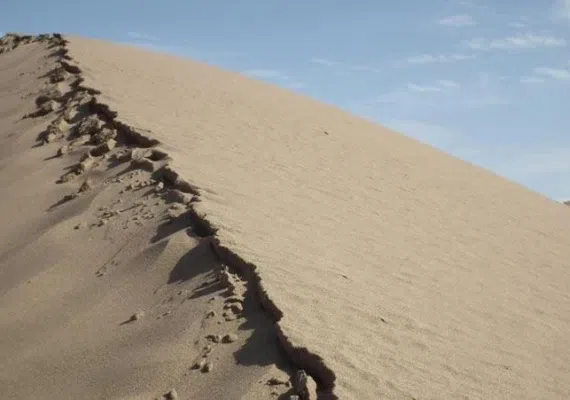 ریگزار و کویر بکر بشرویه