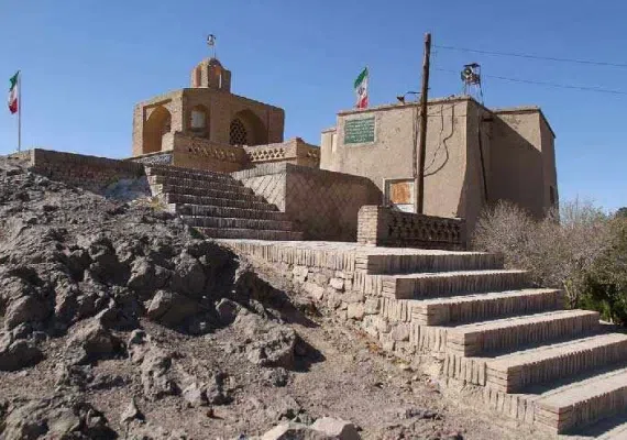 آرامگاه ابن حسام خوسفی