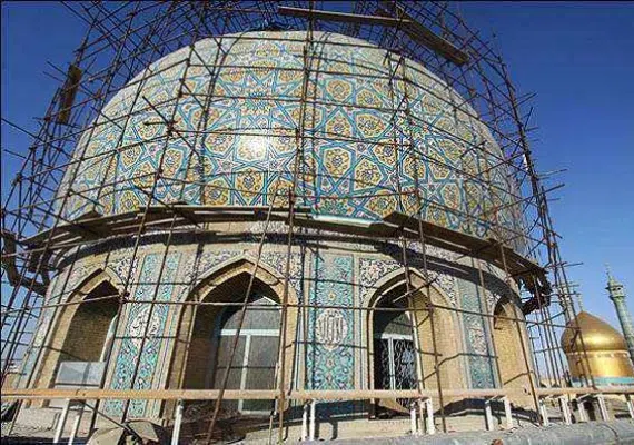 مسجد اعظم قم، صاحب عظیم ترین لوستر جهان