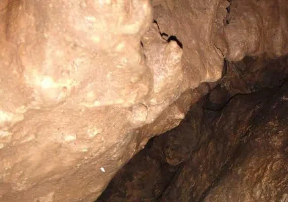 غار و دره روبیات