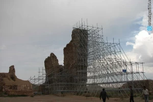 تخت سلیمان، معبد آناهیتا