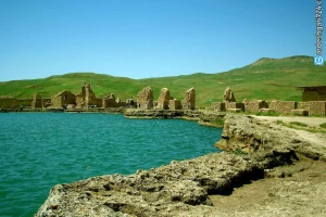 دریاچه تخت سلیمان
