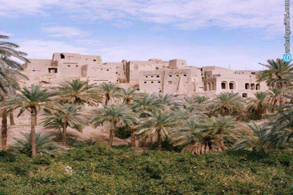 اقامتگاه بومگردی نایبند