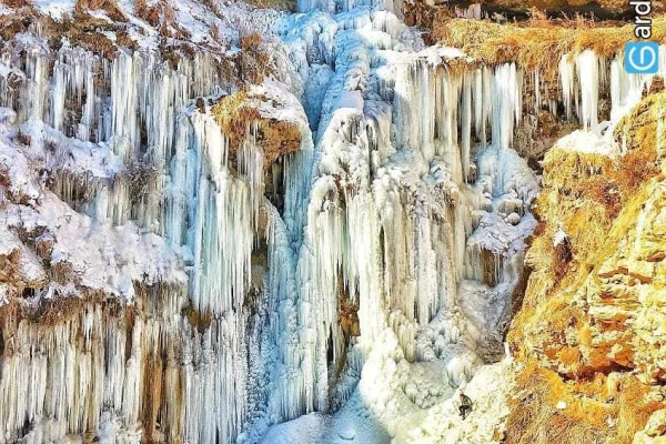 آبشار دره خور خوره سلماس (آبشار ممکان)