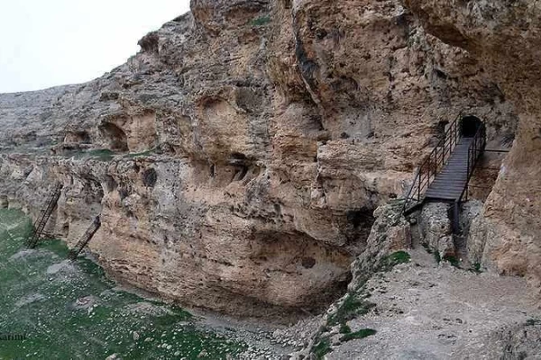 مجموعه صخره ای بی بی کند