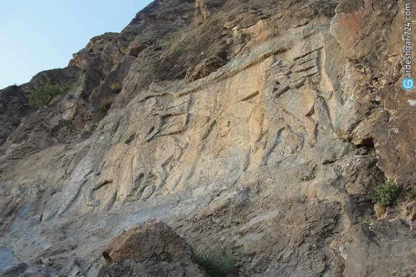 سنگ نگاره ساسانی خان تختی