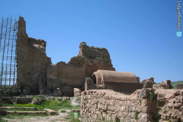 تخت سلیمان، معبد آناهیتا