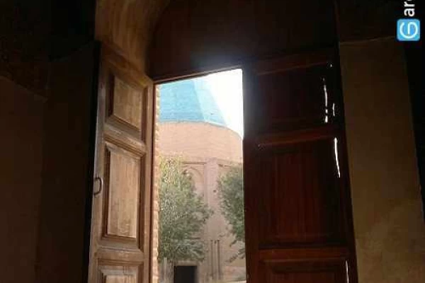 گنبد سبز قم کجاست؟
