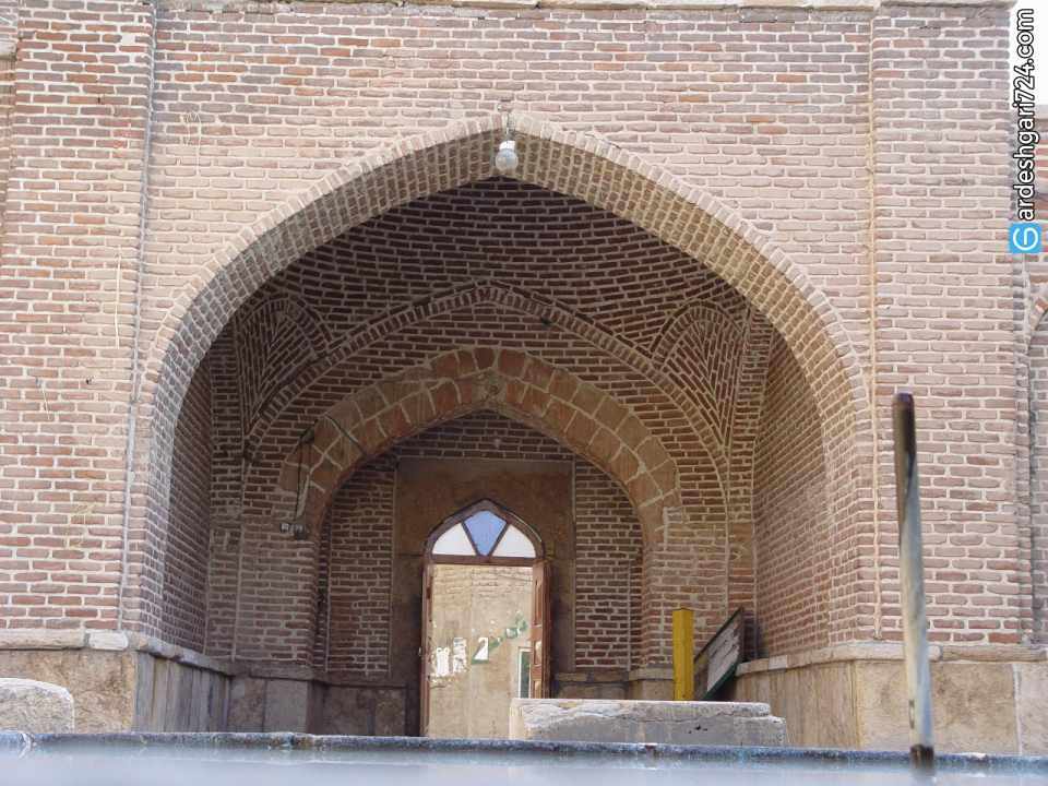 مسجد جامع سرخ مهاباد