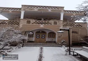 اقامتگاه بومگری شریفی