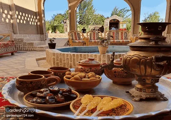 اقامتگاه بوم گردی عمارت بهشت هشتم