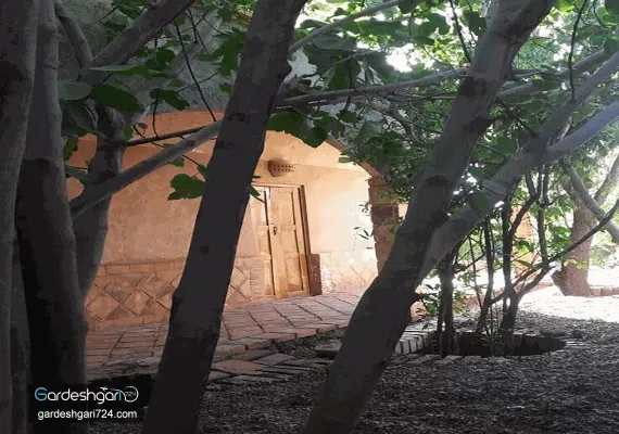 اقامتگاه بومگردی انارستون