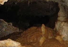 غار دوکچی