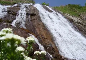 آبشار آق بلاغ