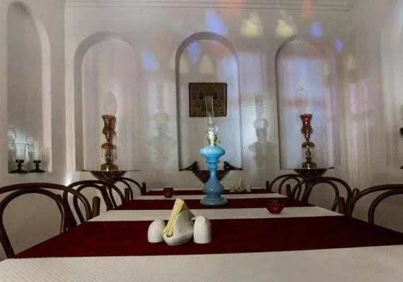 خانه تاریخی صادقی