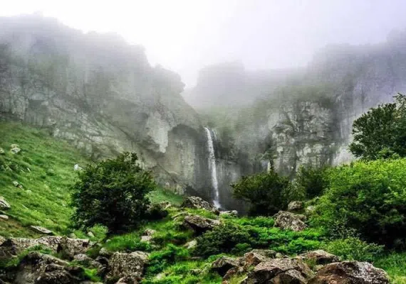 آبشار شیروان دره