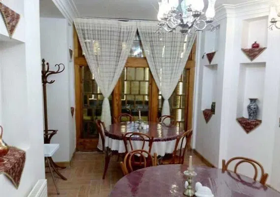 خانه تاریخی صادقی