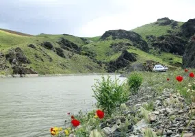 دریاچه سد وحدت