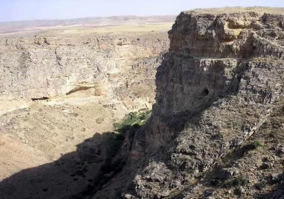قلعه تاریخی قمچقای بیجار