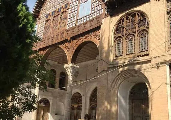 عمارت مشیر دیوان