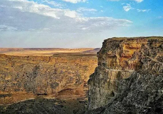 قلعه تاریخی قمچقای بیجار