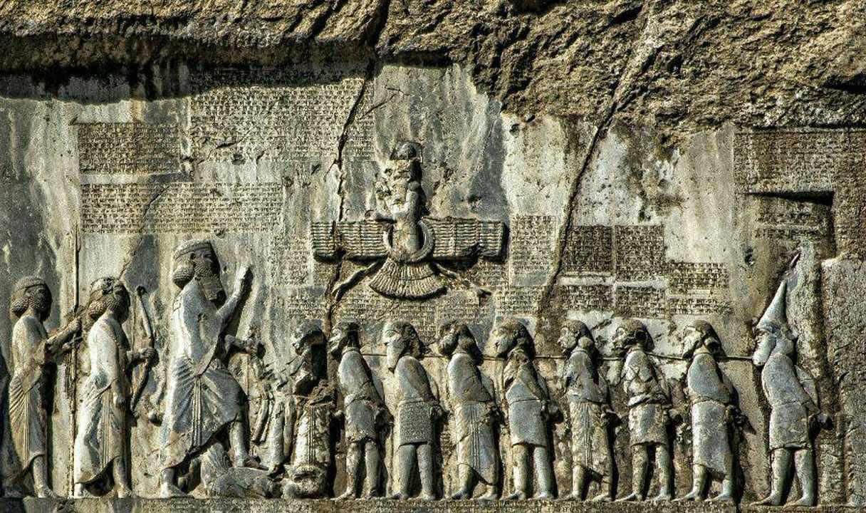 کتیبه بیستون