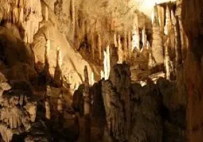 غار قوری قلعه