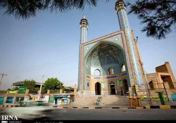 مقبره ی احمد بن اسحاق اشعری قمی