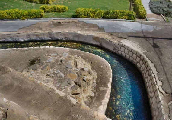 گرداب سنگی خرم آباد کجاست؟