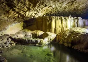 غار بره زرد