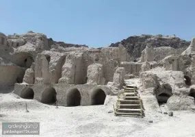 کوه خواجه، تخت جمشید خشتی ایران
