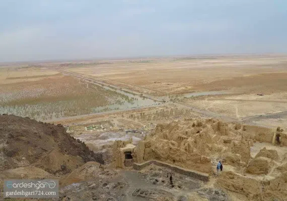 کوه خواجه، تخت جمشید خشتی ایران