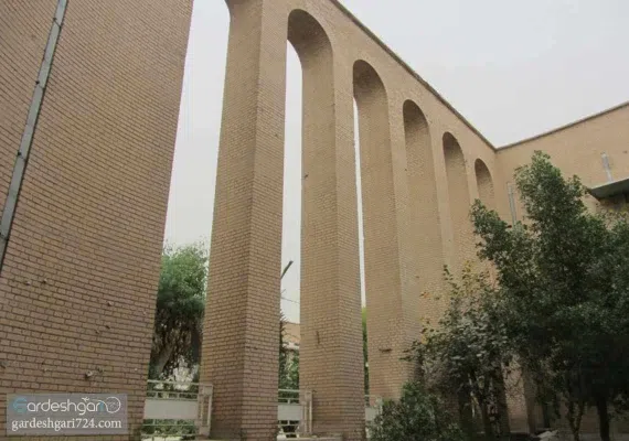 ساختمان سه گوش