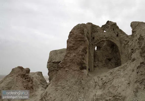 کوه خواجه، تخت جمشید خشتی ایران