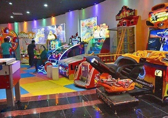 شهربازی هایلند کیش