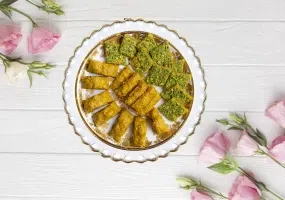سوغات قم، به جز سوهان قم چی بخریم؟ + عکس
