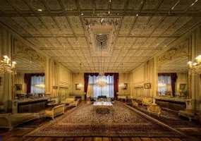 کاخ نیاوران