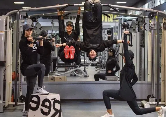 باشگاه انقلاب تهران