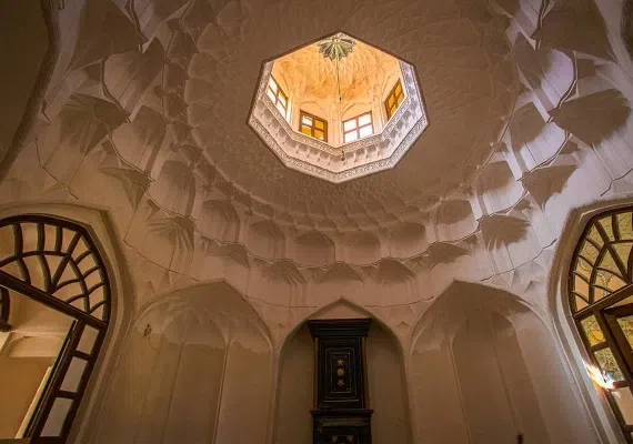 باغ و عمارت اکبریه