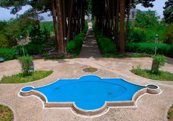 باغ و عمارت اکبریه