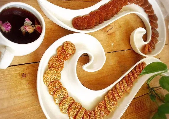 سوغات تبریز | کامل ترین لیست| از صنایع دستی تا انواع شیرینی