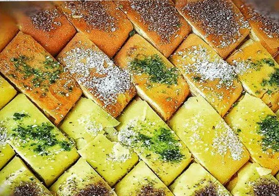 سوغات سنندج، سوغاتی شیرین که حتما باید امتحان کنید | لیست کامل + عکس