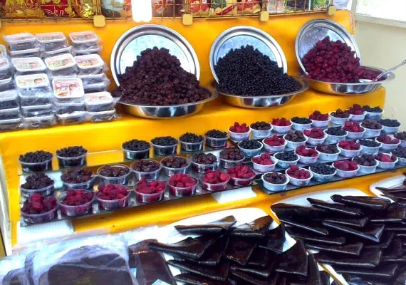 سوغات تهران، لیستی کامل از خوشمزه ترین و بهترین سوغاتی های سفر به پایتخت